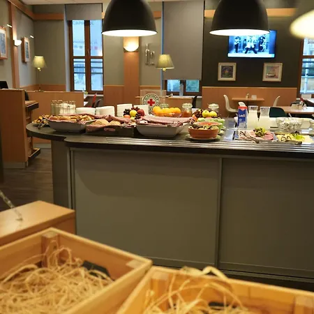 Ibis Centrum 3* Братислава