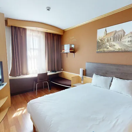 Ibis Centrum 3* Братислава
