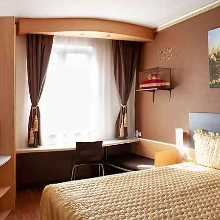 Ibis Centrum Otel 3*