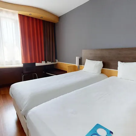 Ibis Centrum Hotell 3*