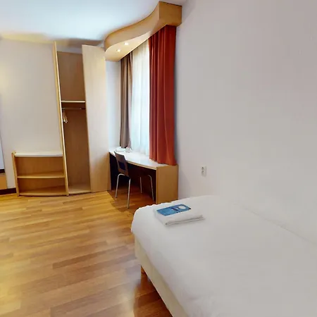 Otel Ibis Centrum 3*