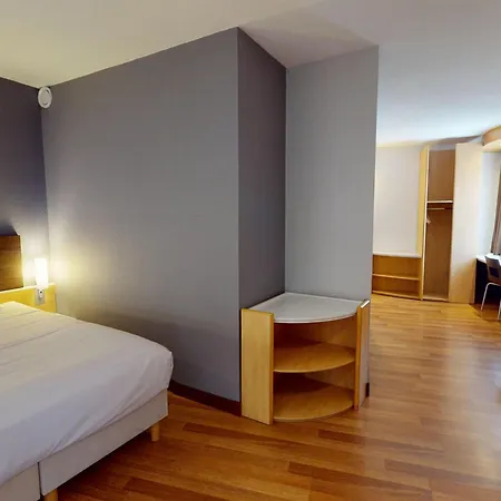 Ibis Centrum 3* Bratislava