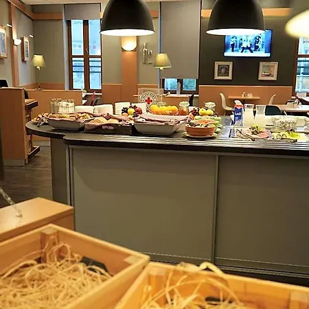 Ibis Centrum 3* Bratislava