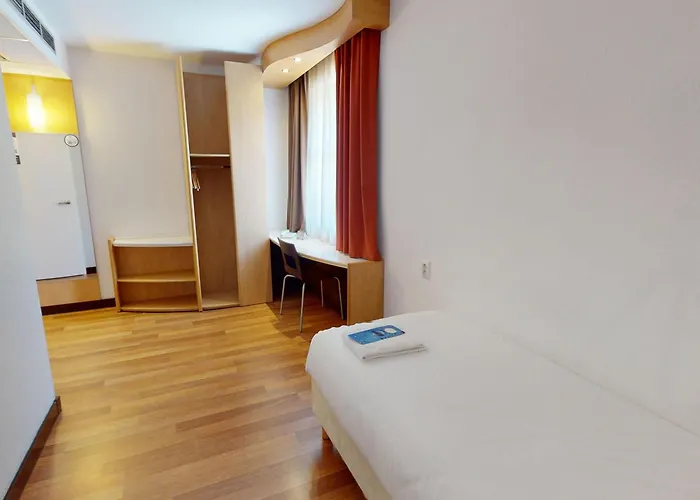 Hotel Ibis Centrum 3*