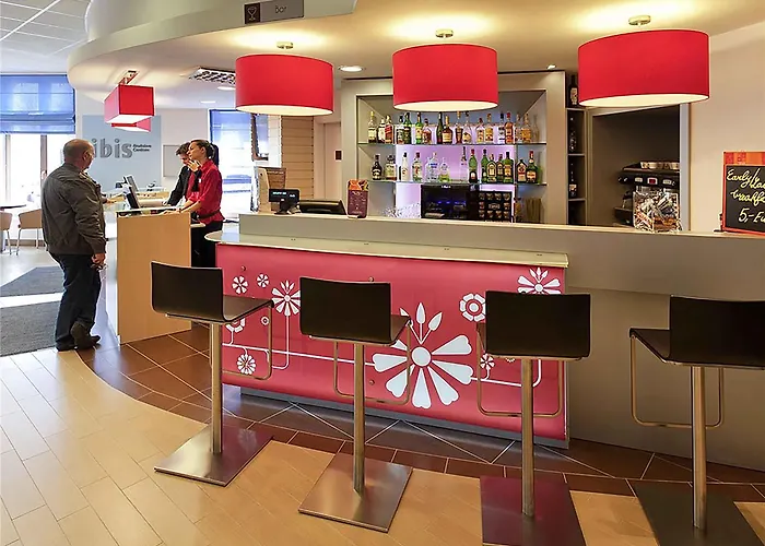 Ibis Centrum Отель Братислава