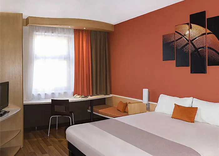 Ibis Centrum 3*