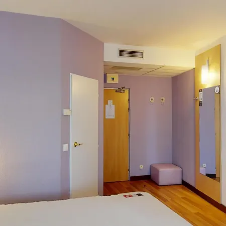 Ibis Centrum 3* Bratislava